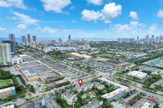 Building Photo - 1333 E Hallandale Beach Blvd Unit 109