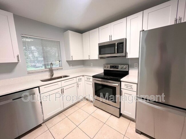 Photo - 411 Slumber Ln