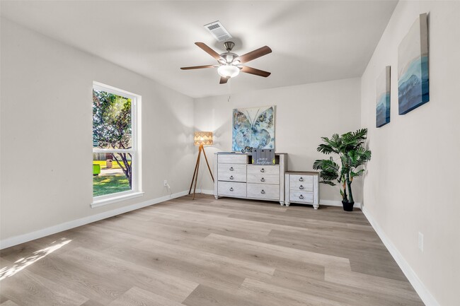 Building Photo - 1714 Pamela Ln