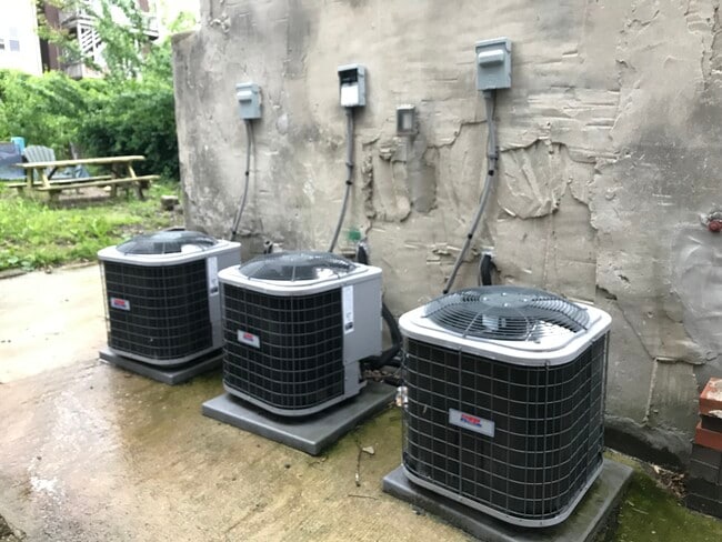 Photo - 191 Everett St Unit 3