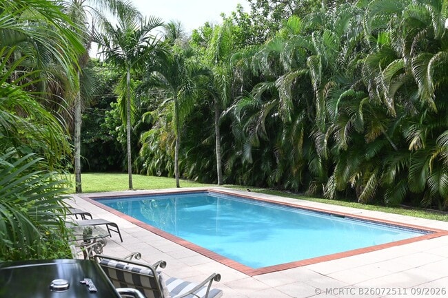 Photo - 2418 Van Buren St