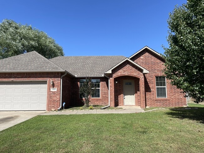 Building Photo - 408 Boggy Creek Dr