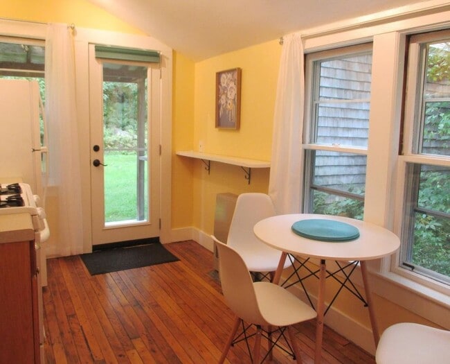 Photo - 38 Berkley, B