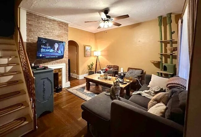 Photo - 442 Biddle Ave