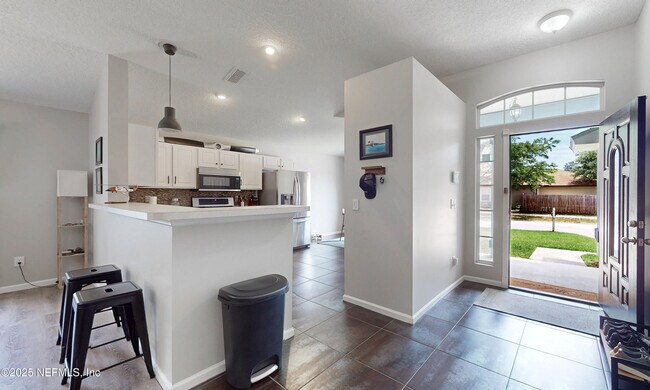 Photo - 9093 Fallsmill Dr