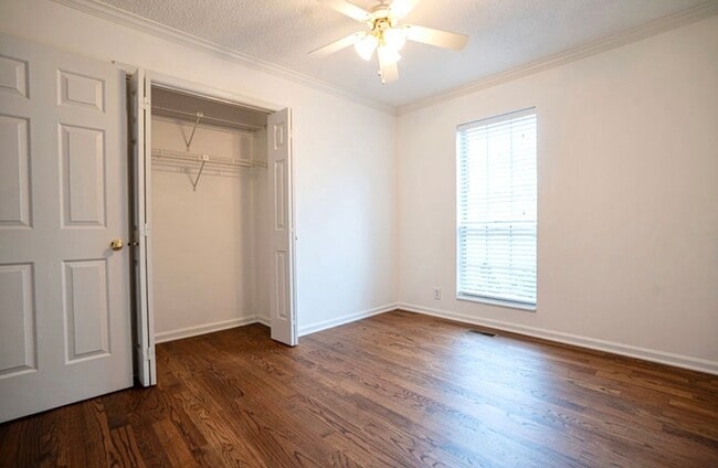 Photo - 101 Heathcote Ct