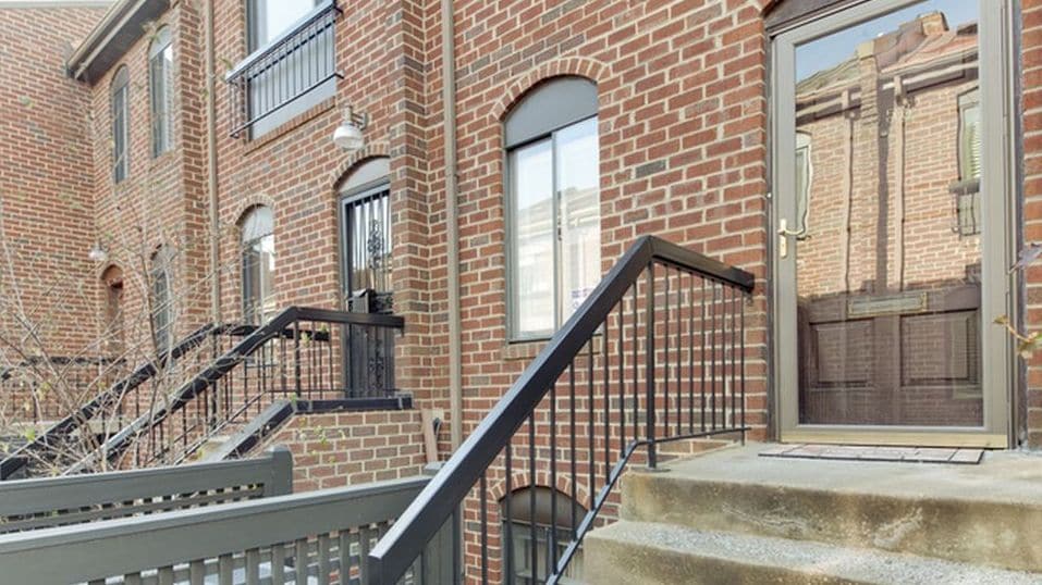 Front - 1058 Paper Mill Ct (Washington, DC)