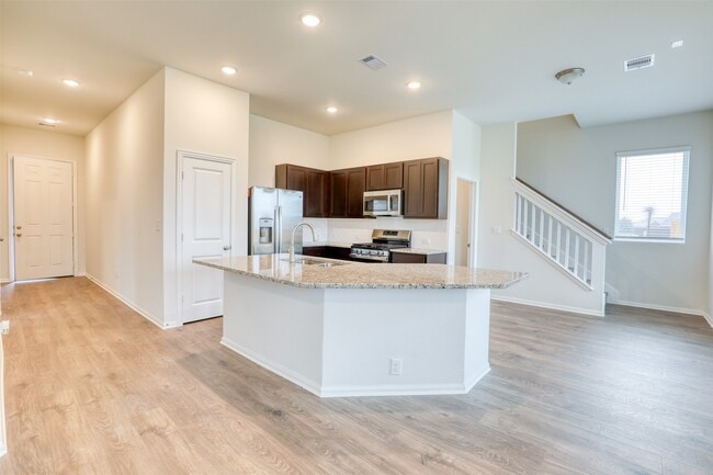 Photo - 399 Magnolia Ln