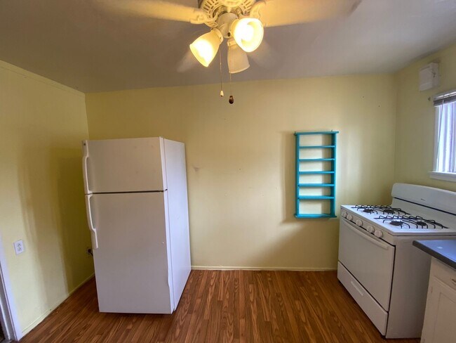 Photo - ar2601s Unit B