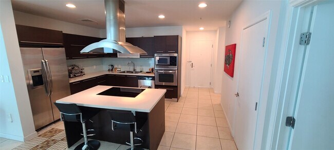 Photo - 7928 East Dr Unit 501