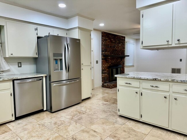 Photo - Nice 4BR Home in Perfect Location