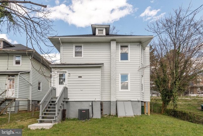 Photo - 2805 Hamilton Ave