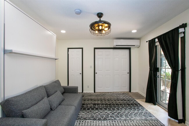 Photo - 1734 NE 20th Ave Unit 2