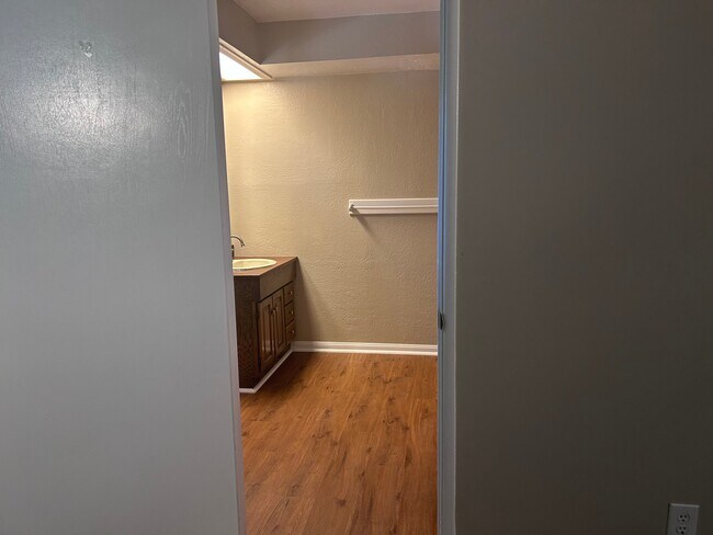 Photo - 398 Dunant Dr