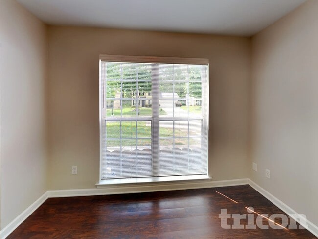 Photo - 1626 Stoney Creek Ln
