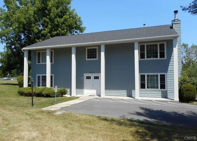 Building Photo - 4201 Fairway E