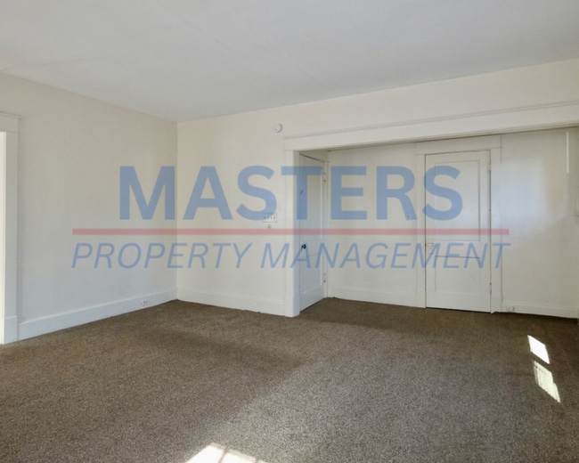 Photo - 4113 N Lockwood Ave Unit Upper