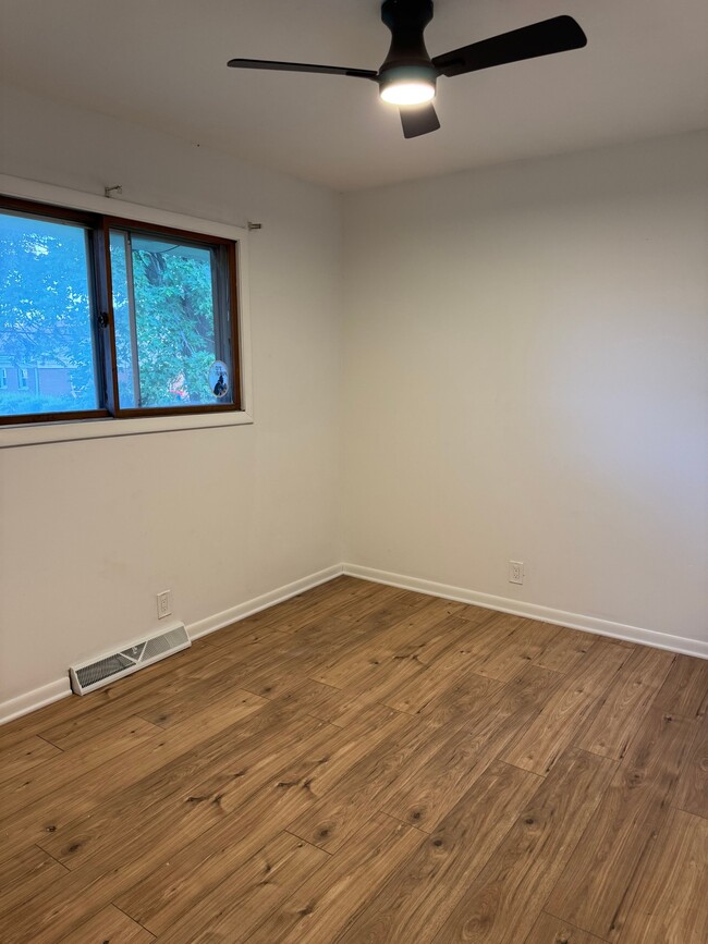 Photo - 312 Phyllis Ave Unit 312 Phyllis Ave