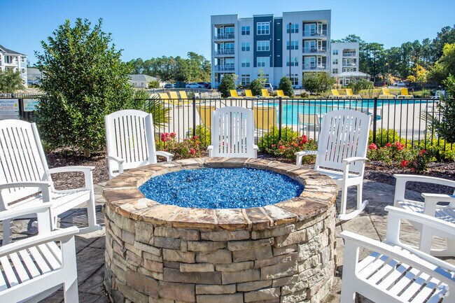 Fire Pit - The Preserve at Carteret Place