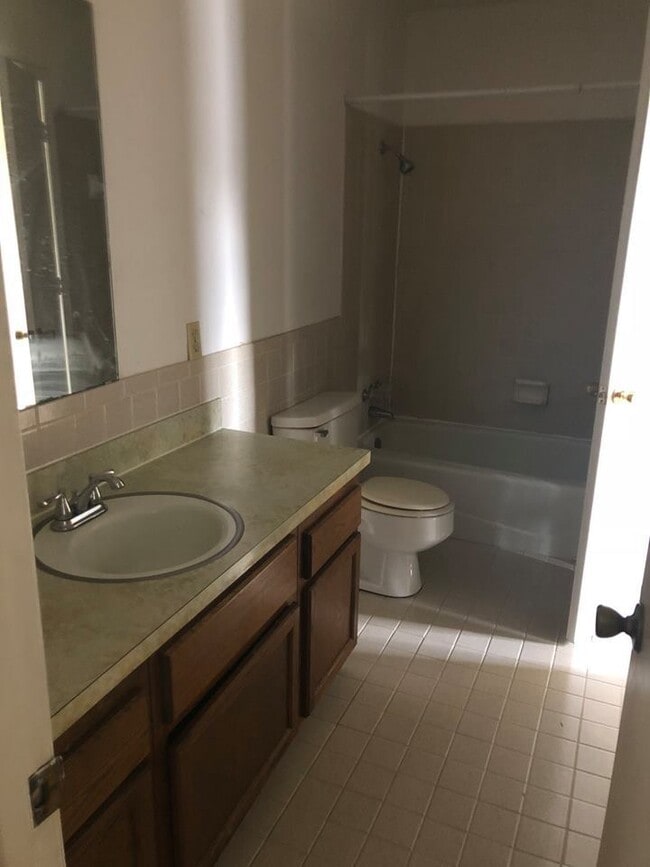 Photo - 1808/1810 Crescent Dr. Unit 1810