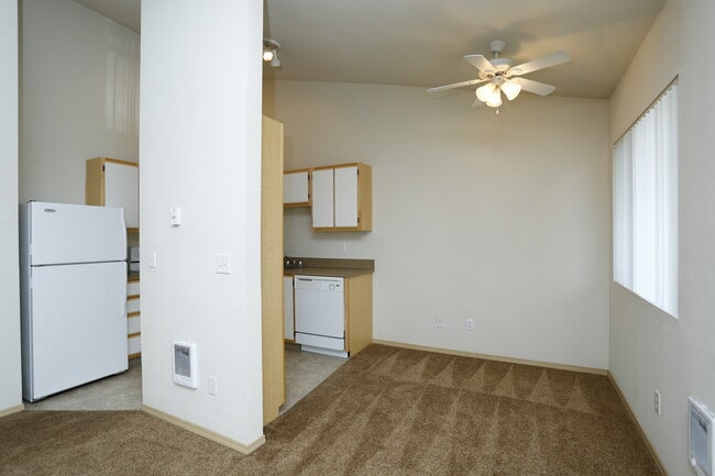 Photo - Gateway Village Apartments