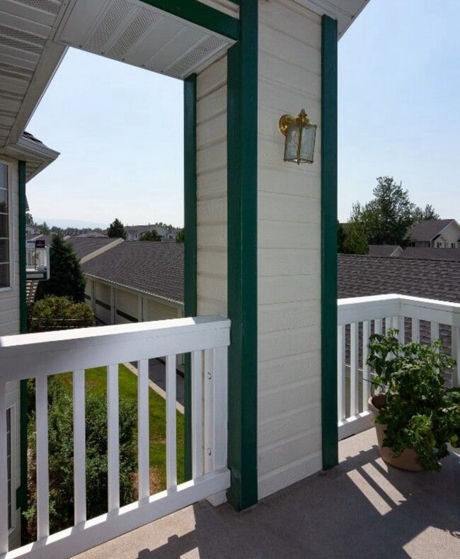 Photo - 2940 W Villard St Unidad H