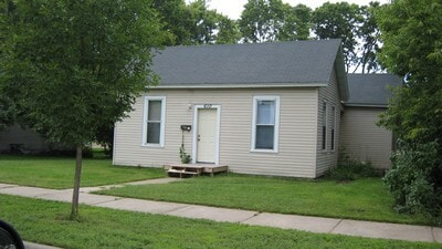 Photo - 610 Niagara St