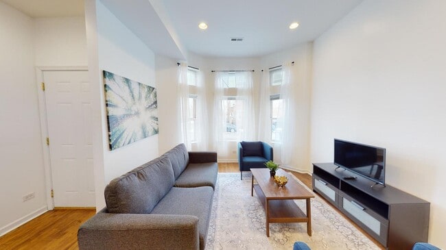 Photo - 1945 W Cermak Rd Unit 1