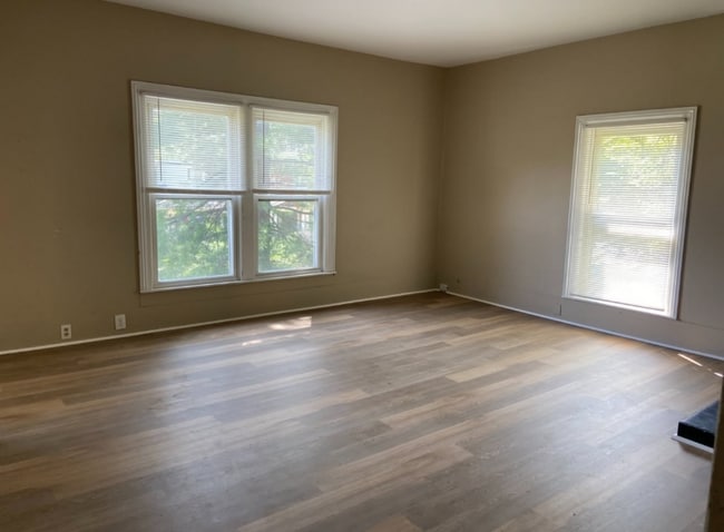 Photo - 522 Fleming St