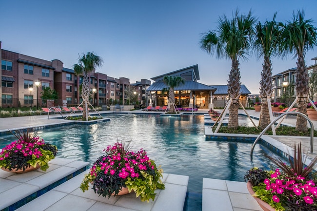 Newly Built Apartments in Frisco, TX - The Commons of Chapel Creek Apartments