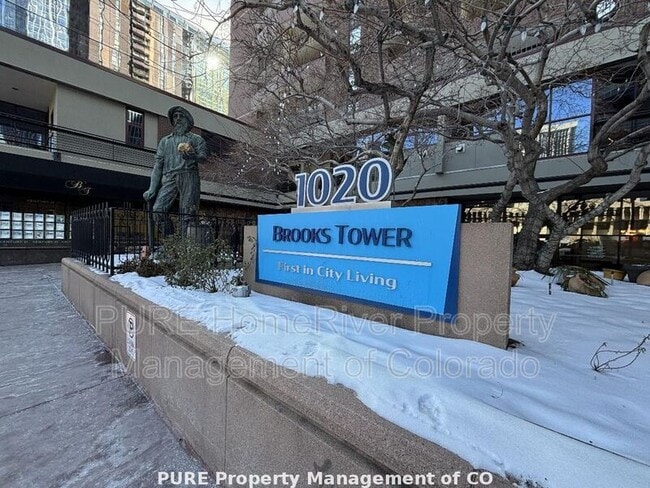 Building Photo - 1020 15th St Unit Apt 24B