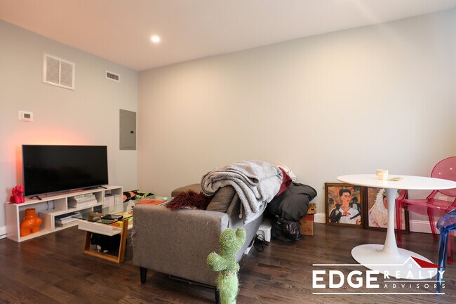 Photo - 10 Cottage St Unit 3