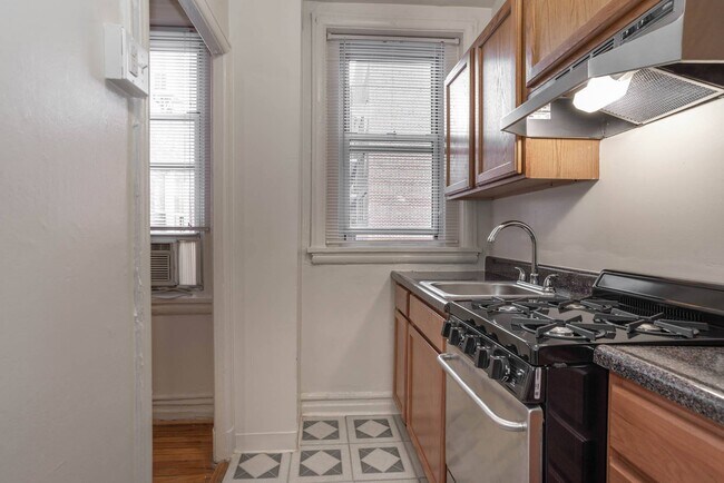 Tiers 13/14 Kitchen Layout