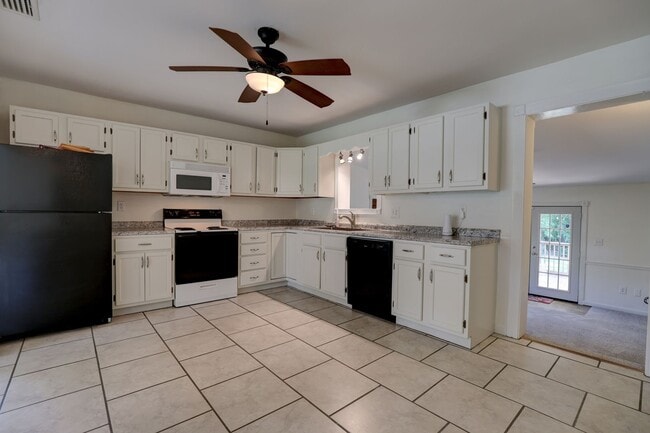 Photo - MOVE IN READY!