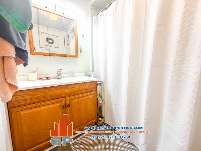 Photo - 222 Maple St Unit 2