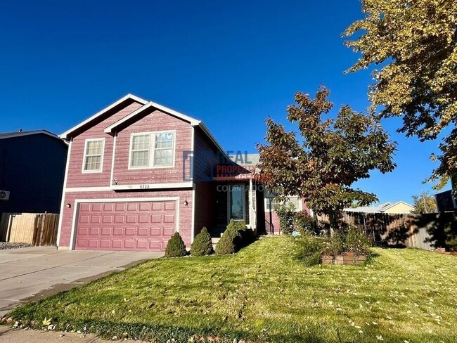 Building Photo - 5225 Deephaven Ct