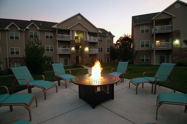 Villas At Crystal Lake