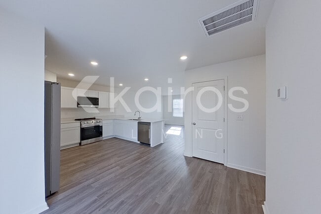 Photo - 7020 Moss Creek Way