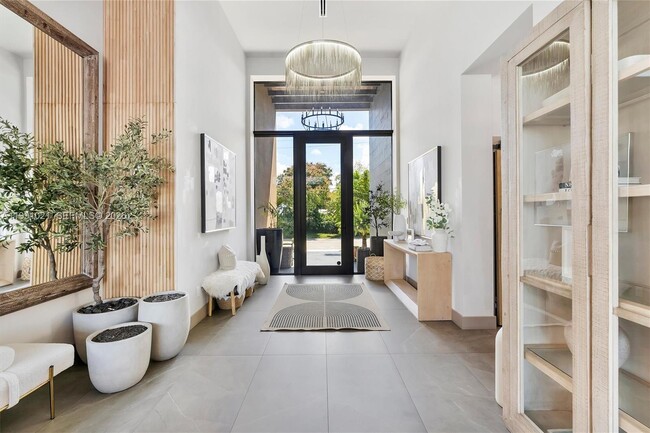 Photo - 2215 NE 19th St