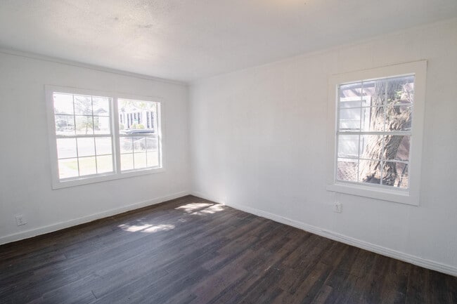 Photo - 3306 2nd St