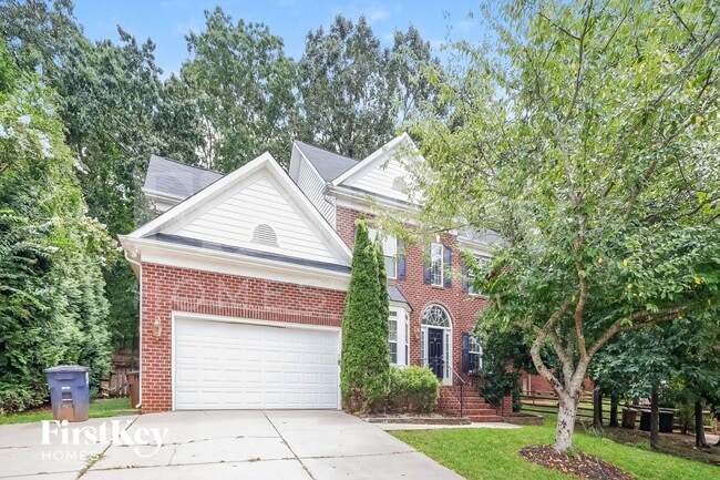 Photo - 529 McMillan Dr
