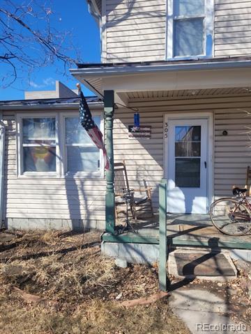 Photo - 305 Jerry St