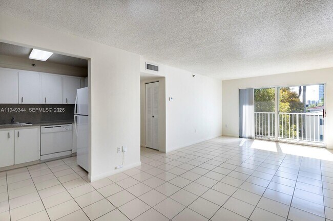 Photo - 2660 SW 37th Ave Unit 314