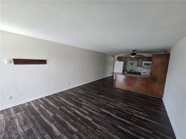 Photo - 2331 E Market St