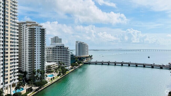 Building Photo - 495 Brickell Ave Unit 4902 Rental