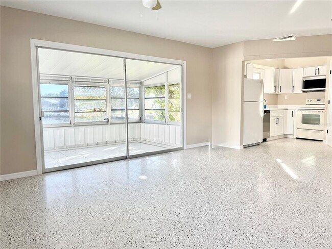 Photo - 4528 Floramar Terrace