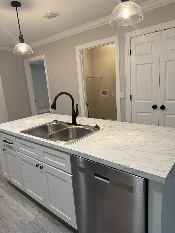 Photo - 16 Naskapi St