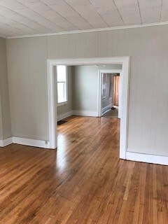 Photo - 515 Rhomberg Ave