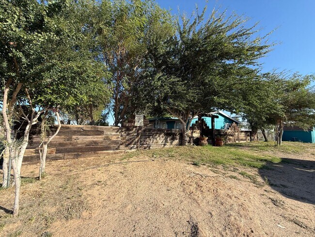 Photo - Counties Property on an Acre for Rent!