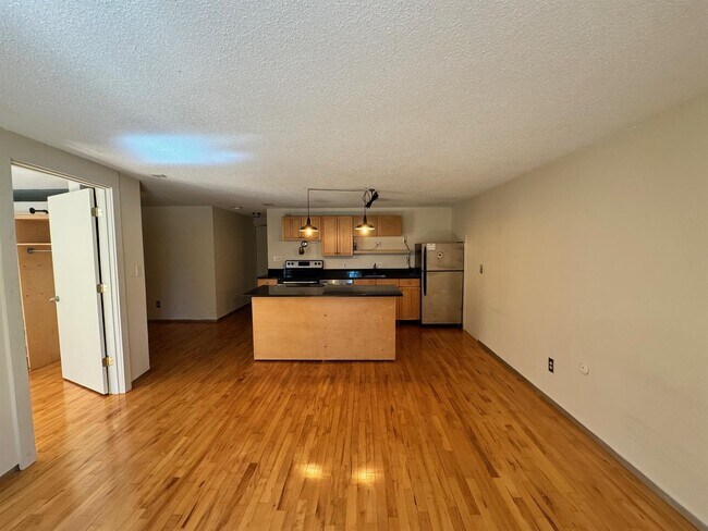 Photo - 88 Beacon St Unidad 2